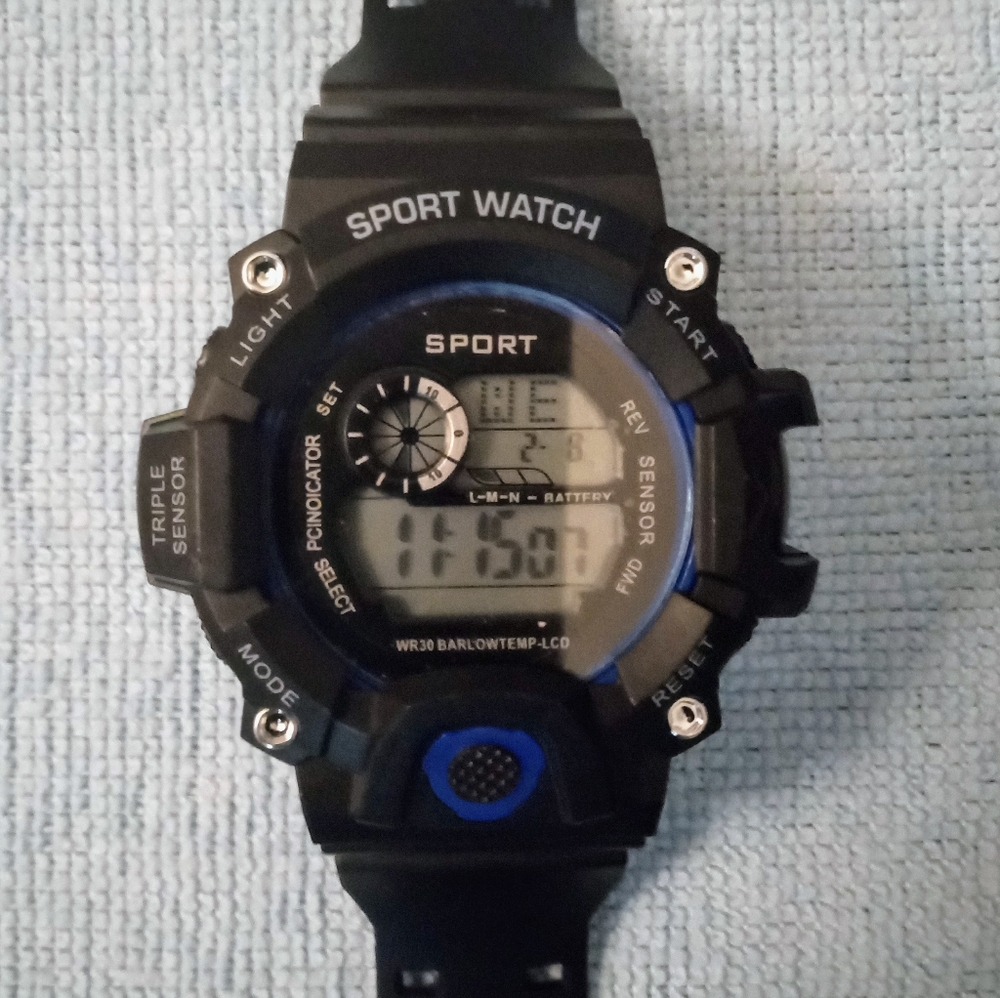 Men's electronic watch